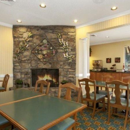 Comfort Inn River Ridge Asheville Eksteriør billede