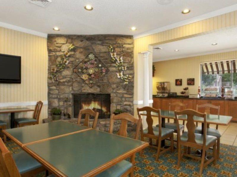 Comfort Inn River Ridge Asheville Eksteriør billede